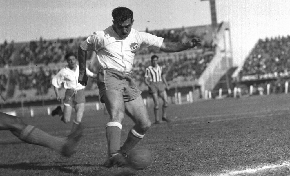 José Decurnex: “El fútbol uruguayo tal como está planteado hoy no tiene  ninguna viabilidad”